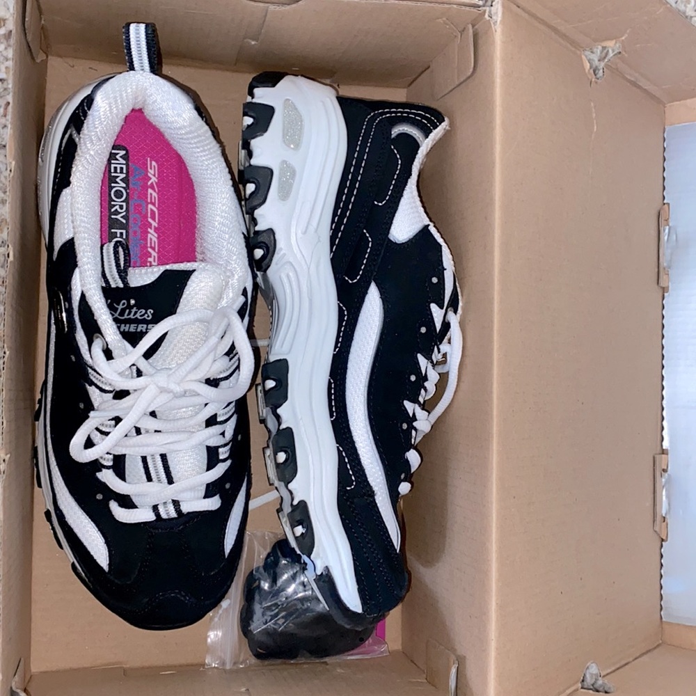 Sketchers D’Lites